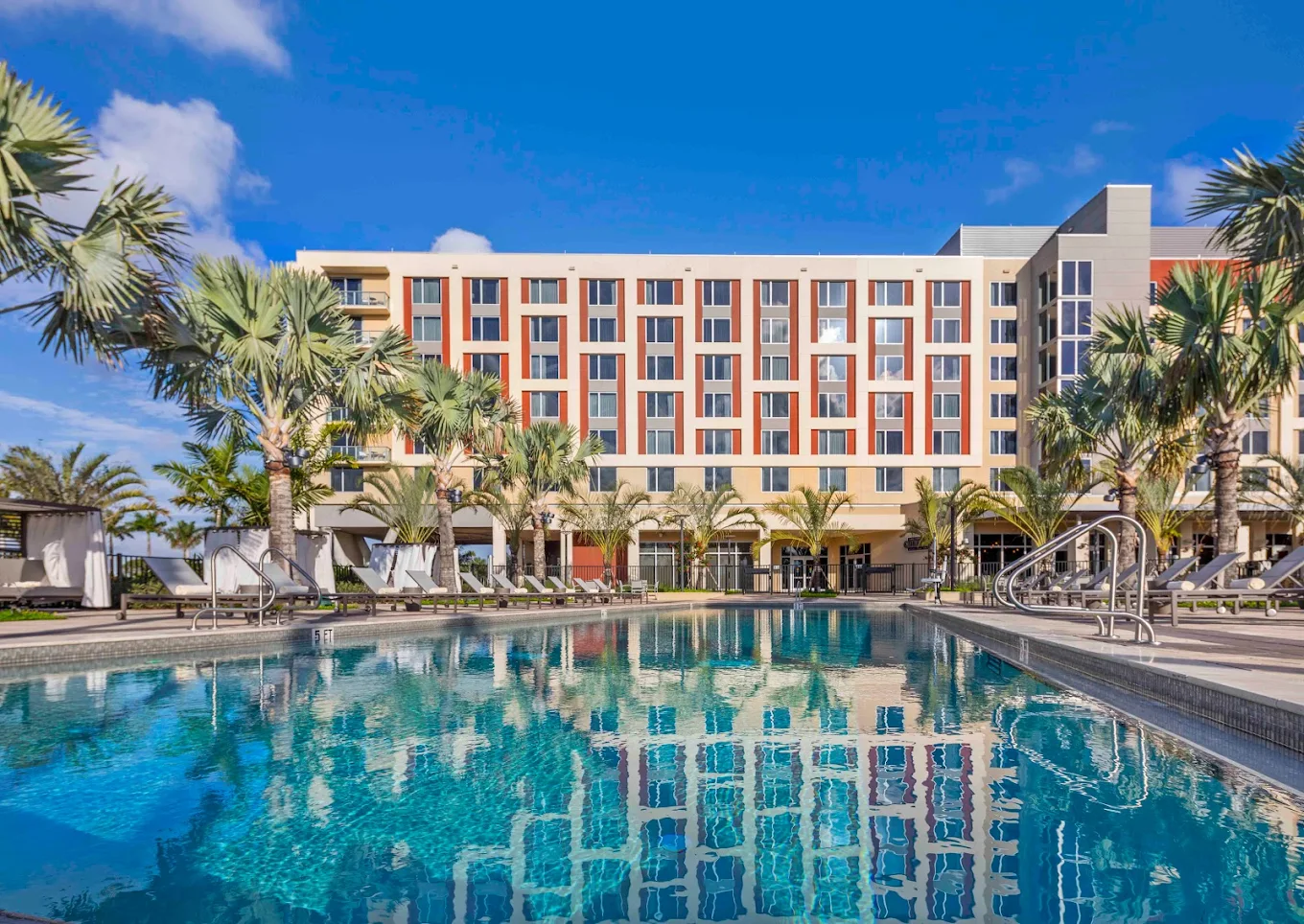 Hilton Miami Dadeland hotel exterior